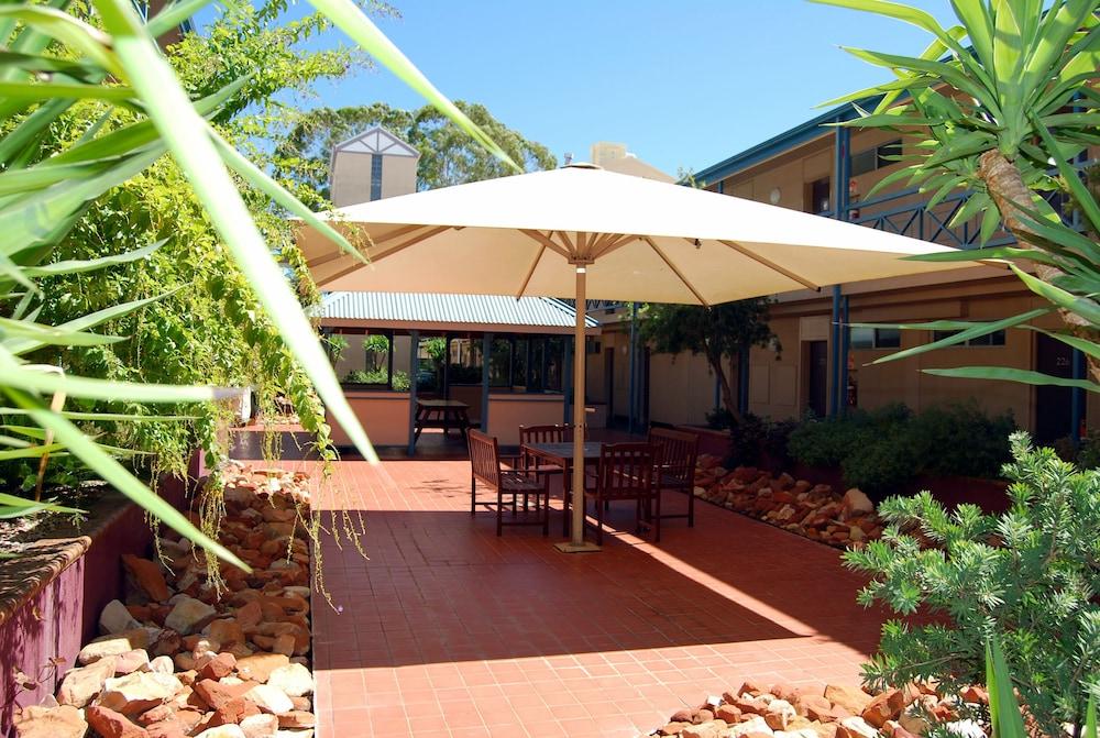 Stay At Alice Springs Hotel Exterior photo